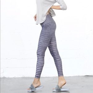 Niyama Sol graphite barefoot legging